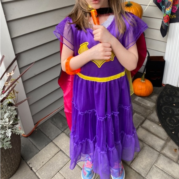 💗$25 FILL A BOX:Girls items 5lbs Dressed, jeans, Shorts, tees, shoes, 5 6/6X, 7 - Picture 6 of 8